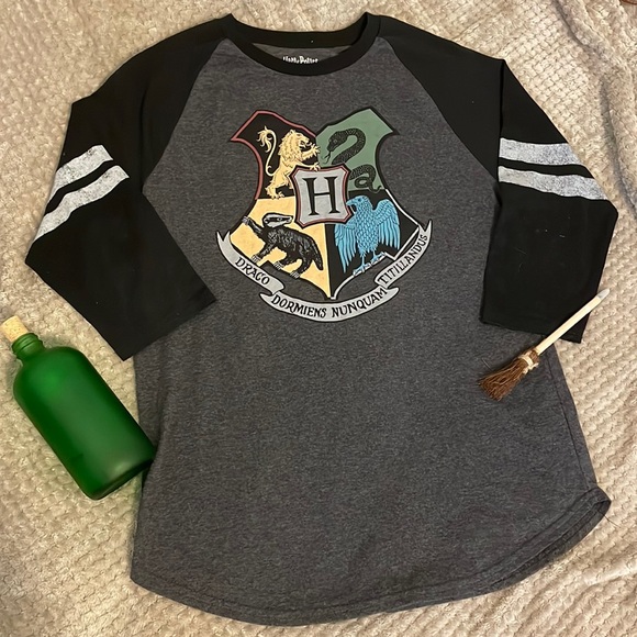 Harry Potter 3/4 sleeve top - Picture 1 of 4